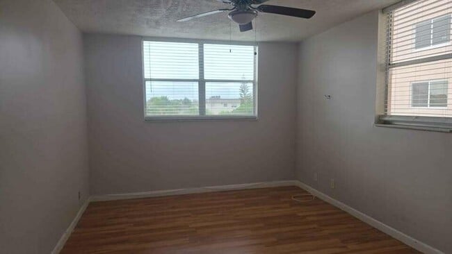 Photo - 2851 Somerset Dr Unit 208