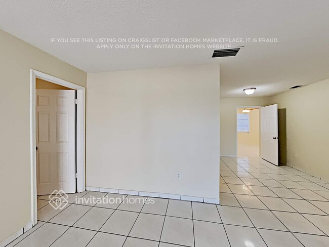 Photo - 8760 Johnson St