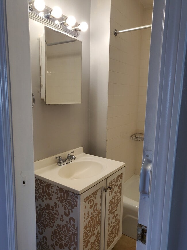 Photo - 373 W Old Indian Trail Unit 2