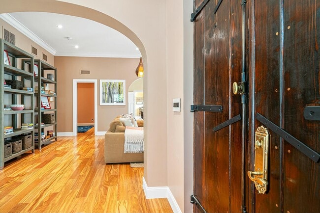 Photo - 3714 S Olive Ave