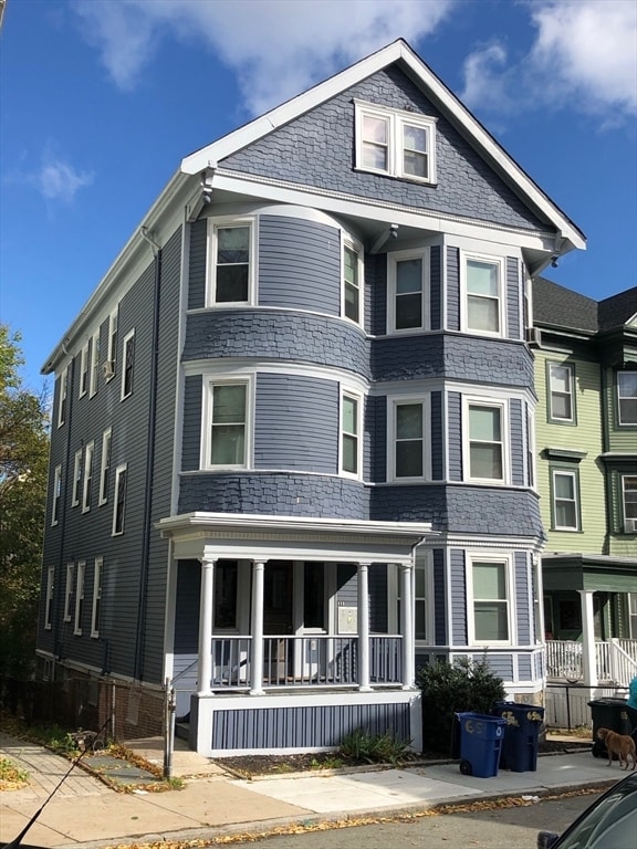 Building Photo - 65 Hillside St Unit 2