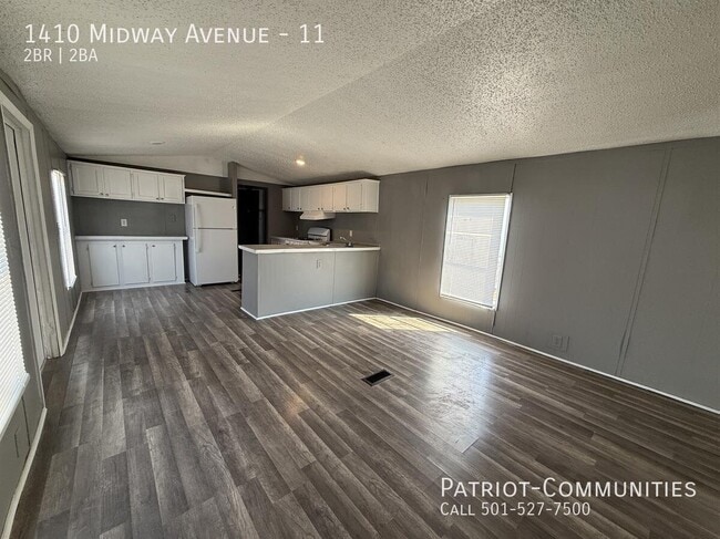 1410 Midway Ave