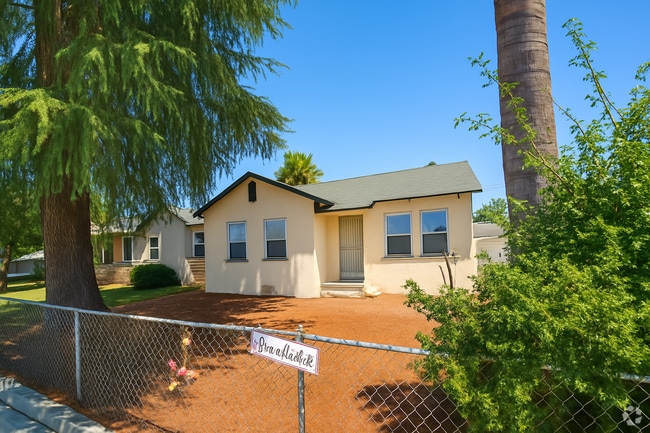 Building Photo - 242 Linda Vista Dr Rental