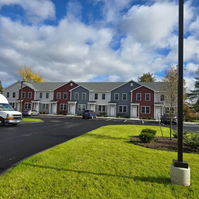 Building Photo - Megway Ct. (2-5) Unit 5B