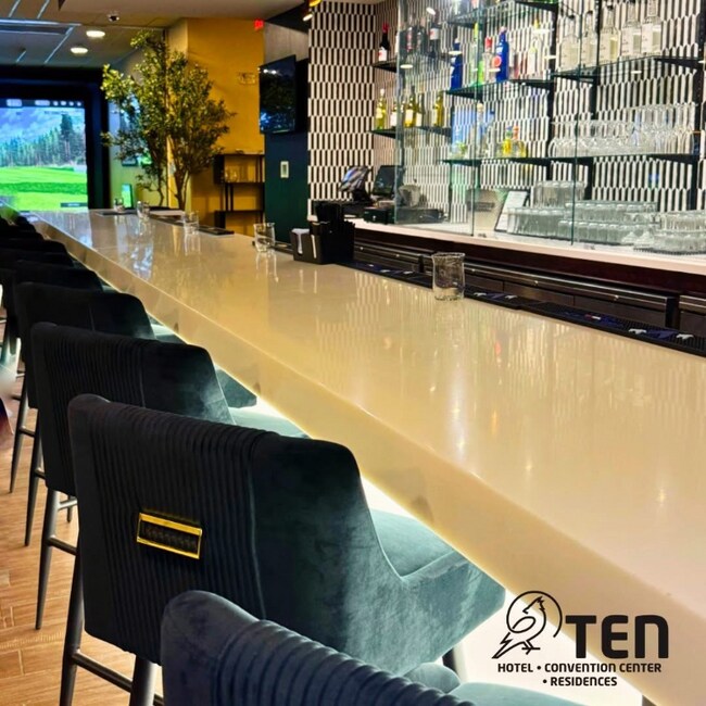 Photo - 6175 W Grand Ave Unidad 1001- 1 BD 2BA