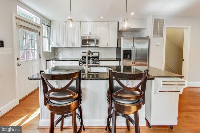 Photo - 1145 46th Pl SE