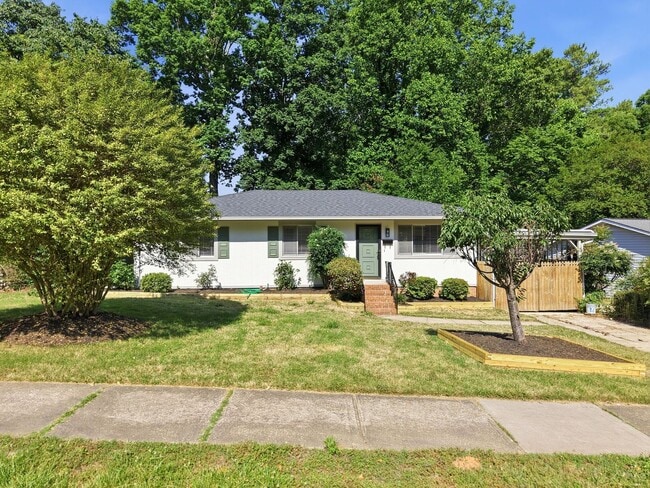 Building Photo - Fully Renovated 3 Bed / 2 Bath Ranch Near Downtown Raleigh & the Greenway!