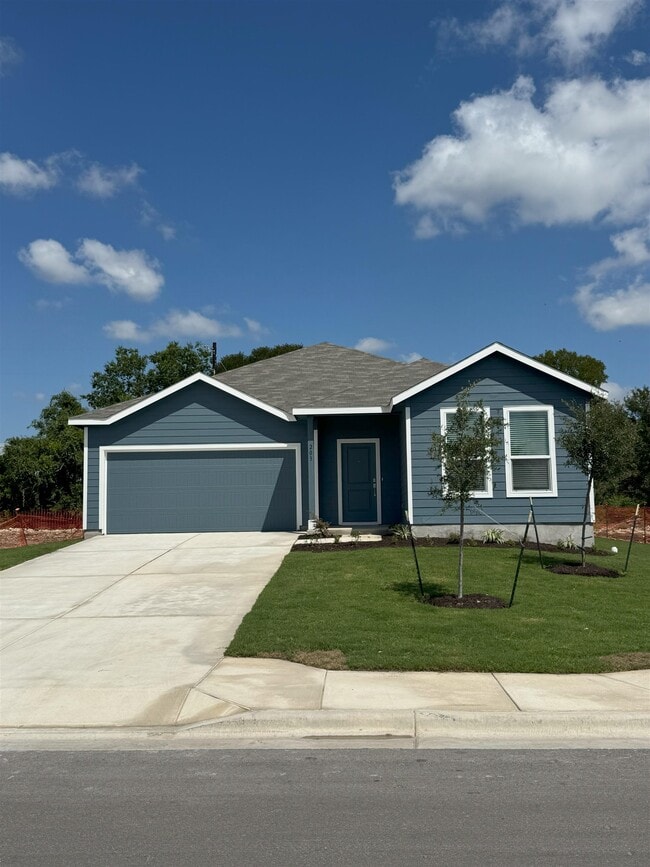 Photo - 203 Heritage Grv