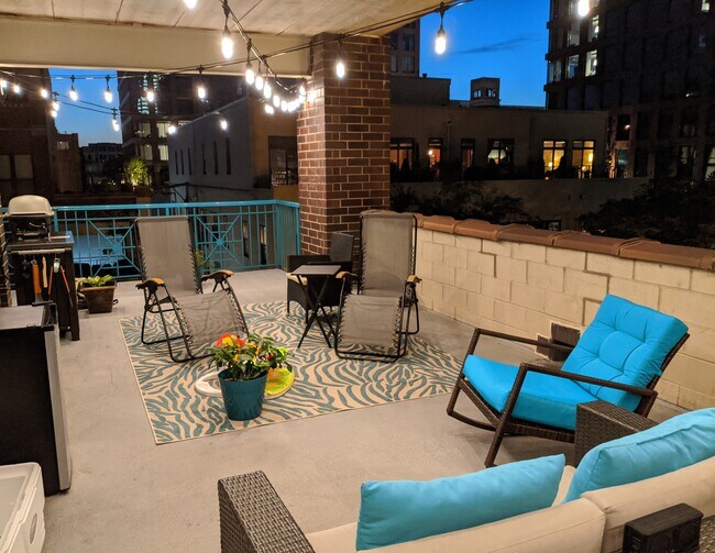 Photo - 920 W Madison St Condo Unit A4