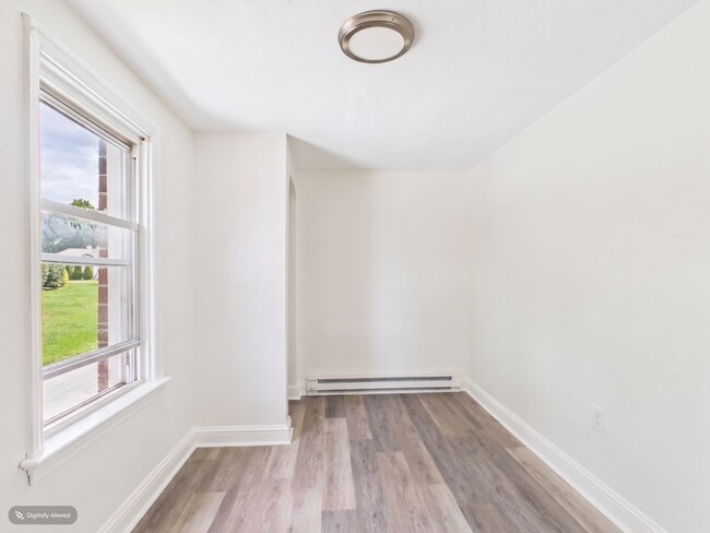 Photo - 183 S Highland Ave