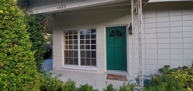 Photo - 1423 Oneco Ave