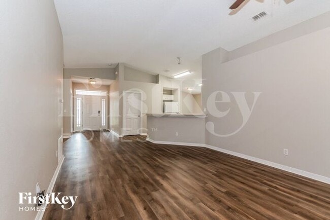 Photo - 7354 Ironside Dr W