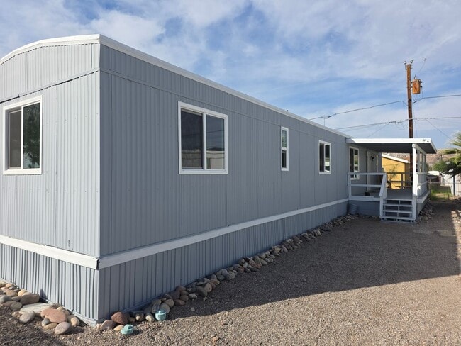 Building Photo - Newly Remodeled 2 bed/2 bath Manufactured Home with covered patio in BHC!