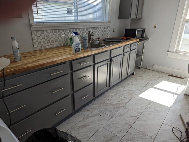 Butcher Block Counter Top - 313 Ronceverte Ave Unit 313 Ronceverte Ave