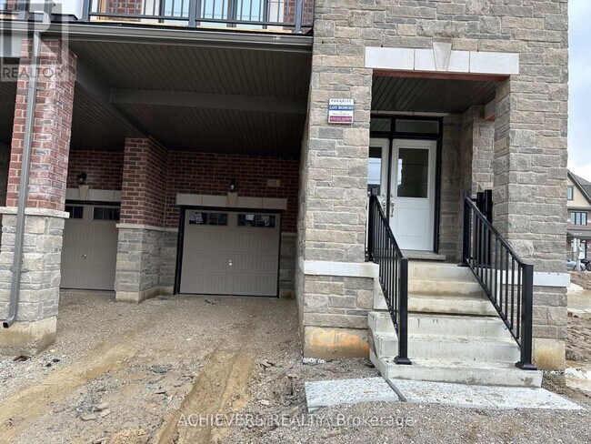 Photo - 52 Monreau Dr