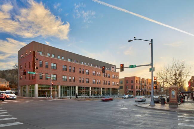 The Rise on Broadway - The Sawyer Rental