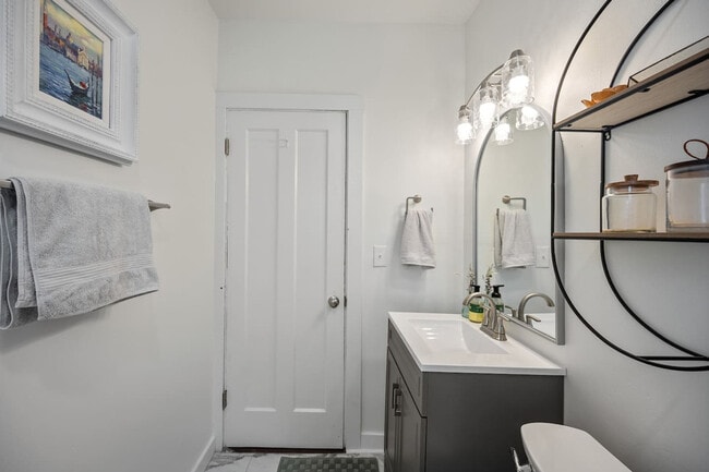 6423 Kennedy Ave Unit SI FL2-ID1384095P