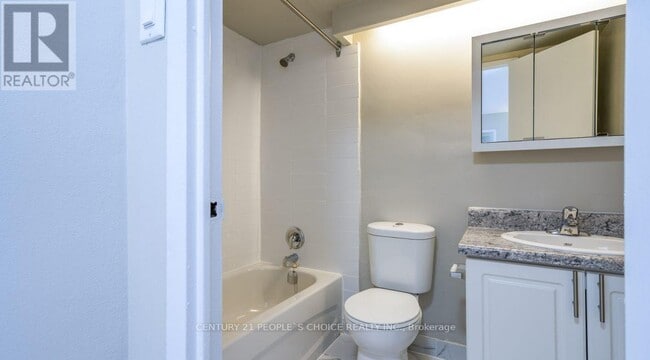 Photo - 6161 Bathurst St Unit 705