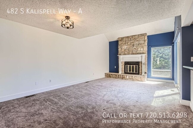 Photo - 482 S Kalispell Way