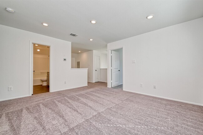 Photo - 22135 Juniper Crossing Dr