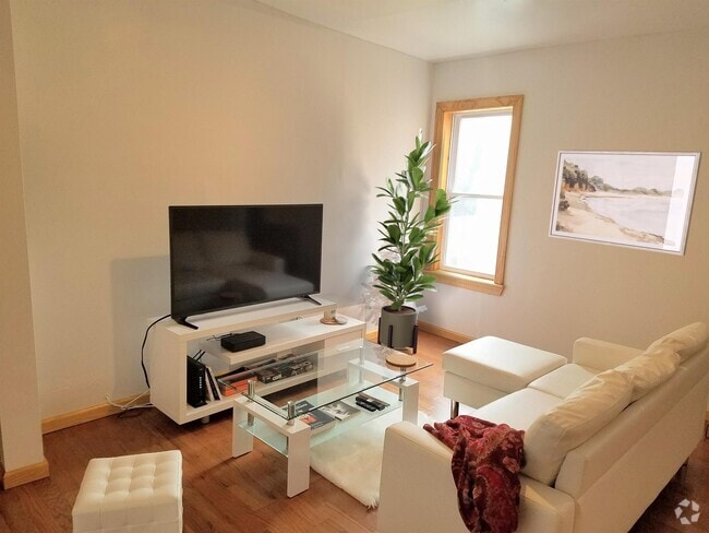 Building Photo - 329 N Preston St Unit 3 Rental
