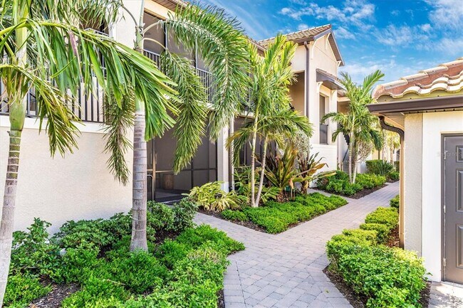 Photo - 5711 Palmer Cir Unit 206
