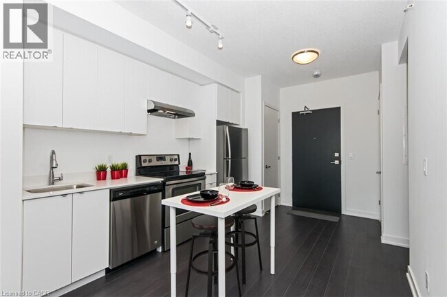 Photo - 5240 Dundas St Unit B603