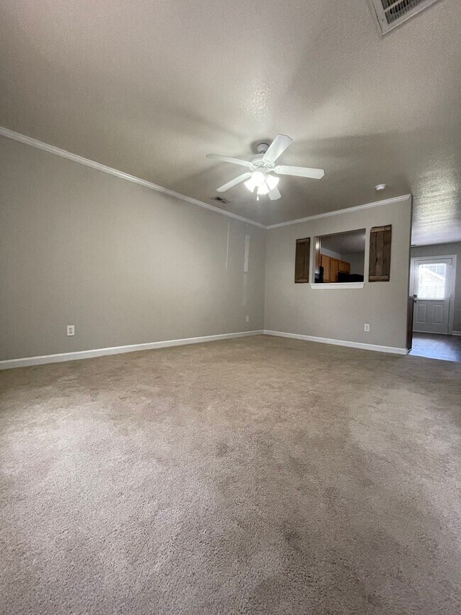 Photo - Splendid on Springwood