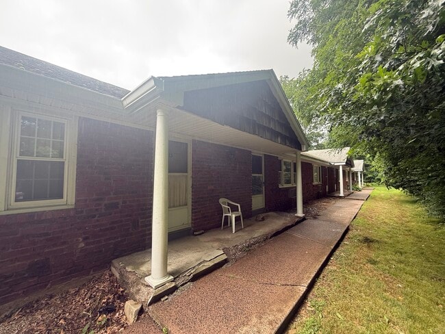 69 South Rd
