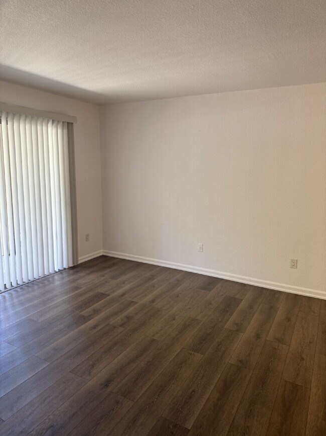 Photo - Beautiful 2 Bed, 1 Bathroom Lower-Level Co... Unit 15