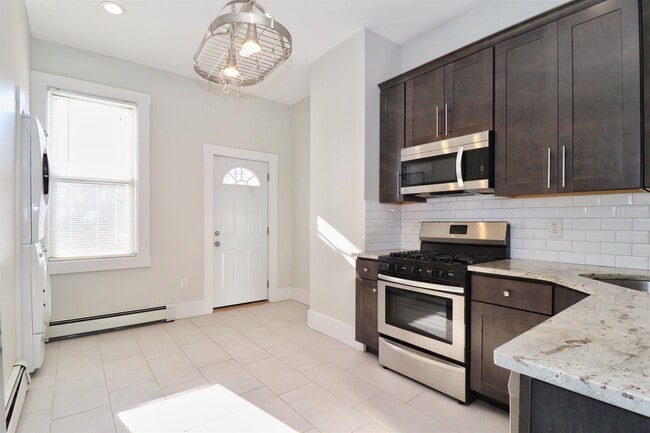 Photo - 19 Graham St Unit 1