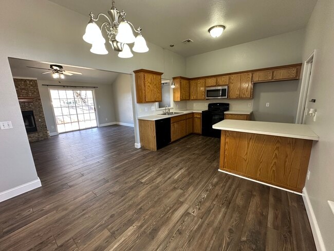 Photo - 13 Woodgate Dr