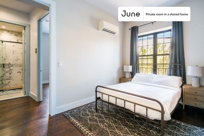 Room in Shared 4 bed/2 bath home in Bedford-Stuyvesant