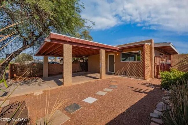 Building Photo - MICHELLE LEE FOLEY