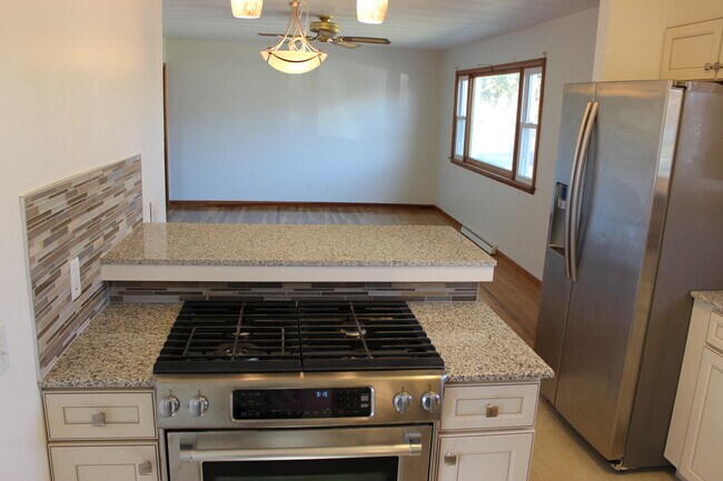 Photo - 772 Southport St