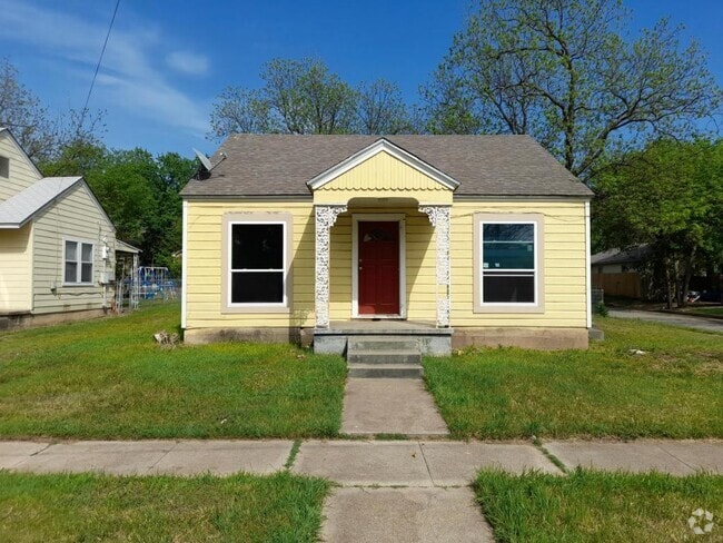 Building Photo - 1702 NW 1st Ave Rental