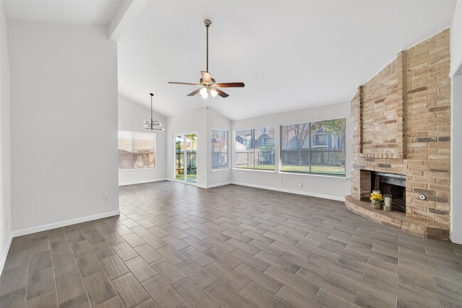 Photo - 20119 Telegraph Square Ln