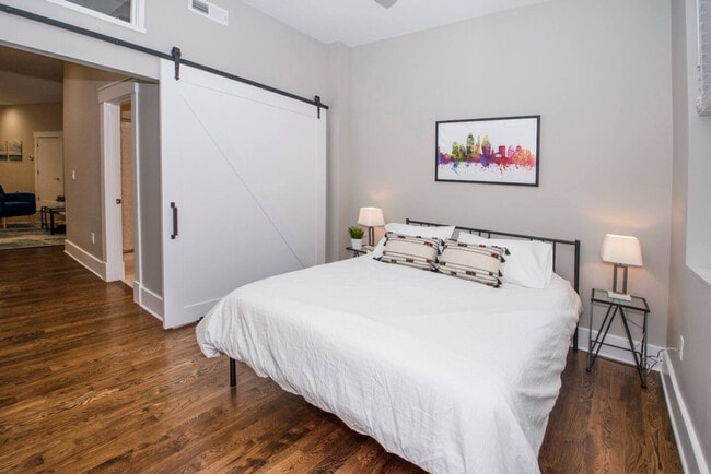 333 E 8th St Unit SI ID1624837P