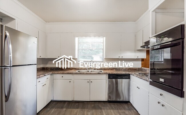 Photo - 723 Gramor Dr