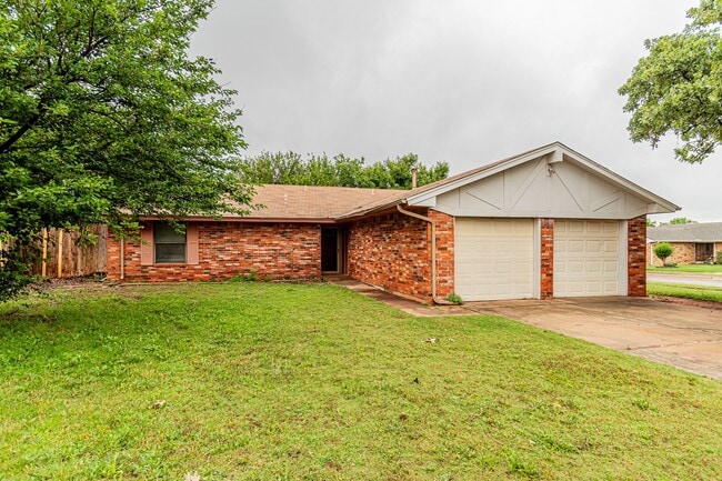 Photo - 3 Bed 2 Bath in OKC!