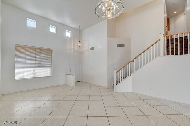 Photo - 2234 Le Conte Ave