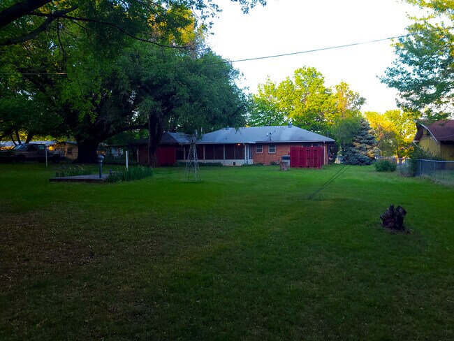707 N 9th St