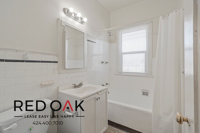 Photo - 3918 Beverly Blvd Unit 411