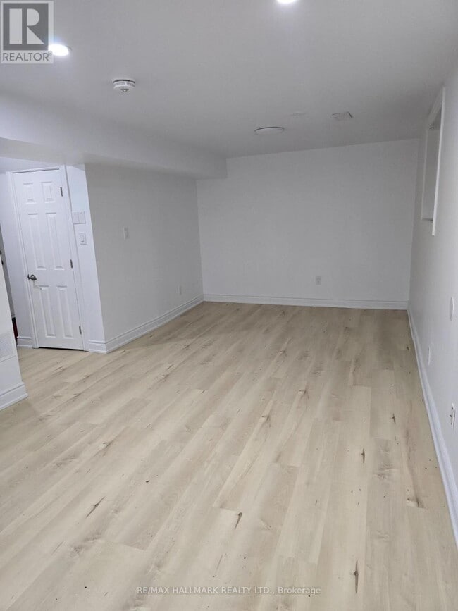 Photo - 262 Lupin Dr