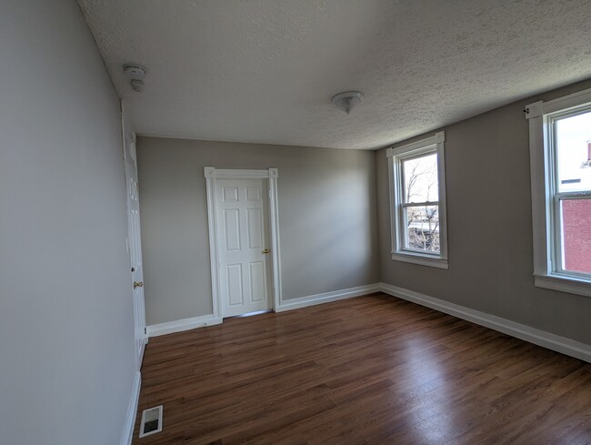 Photo - 1517 Elmtree St Apartments Unit 3