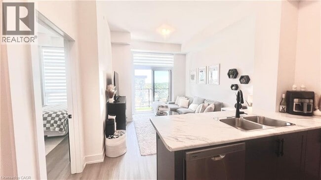 Photo - 460 Dundas St E Unit 1208