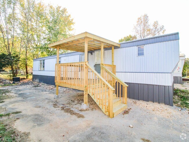 Building Photo - Nice trailer in great location! Rental