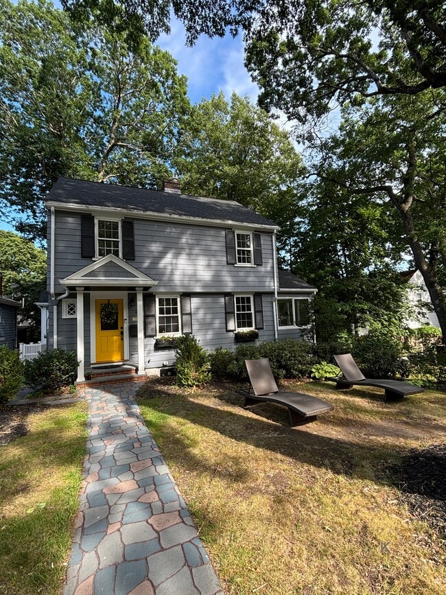 Building Photo - 36 Risley Rd