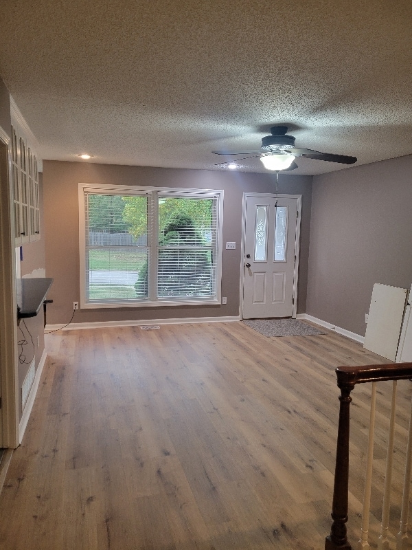 Photo - 3841 N 123rd St