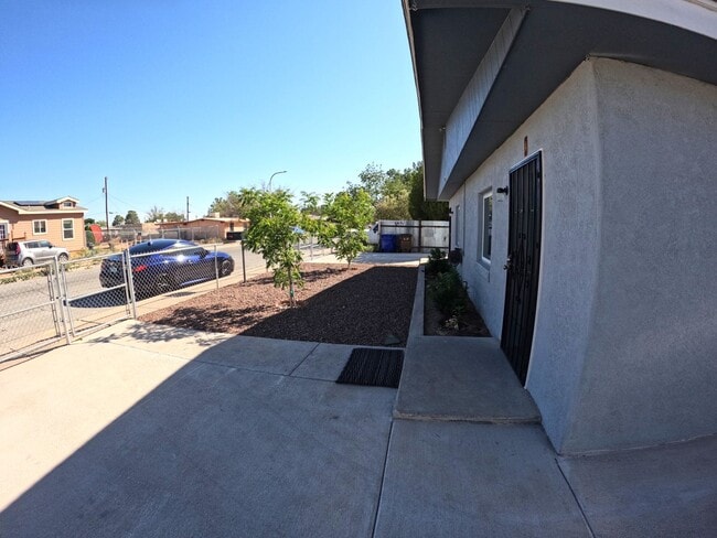 Photo - 1255 W Ethel Ave Unidad A